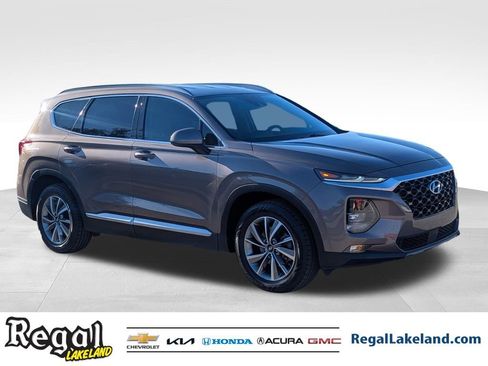 Used 2019 Hyundai Santa Fe SEL image 2