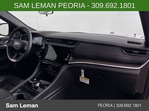 New 2026 Jeep Grand Cherokee Limited w/ Limited Altitude Package AWD/4WD image 29