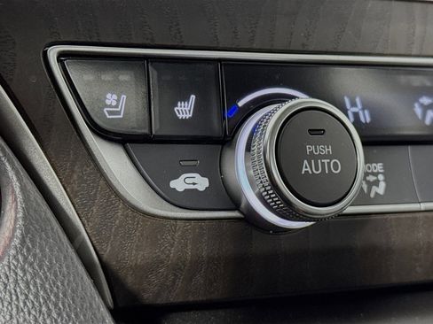 Certified 2018 Honda Accord Touring image 20