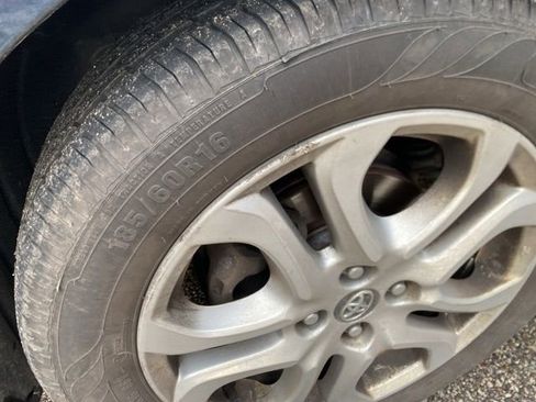 Used 2017 Toyota Yaris iA image 3