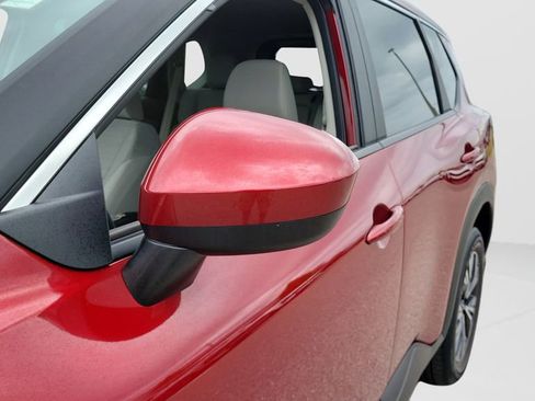 Used 2023 Nissan Rogue SV FWD image 27