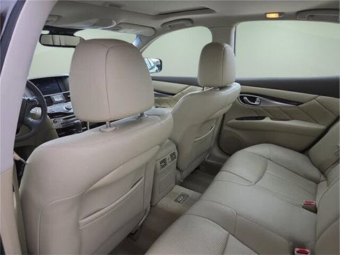 Used 2011 INFINITI M37 w/ Premium Pkg RWD image 15