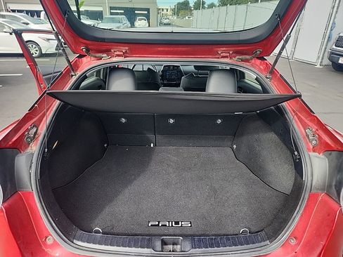 Used 2017 Toyota Prius Three Touring image 11