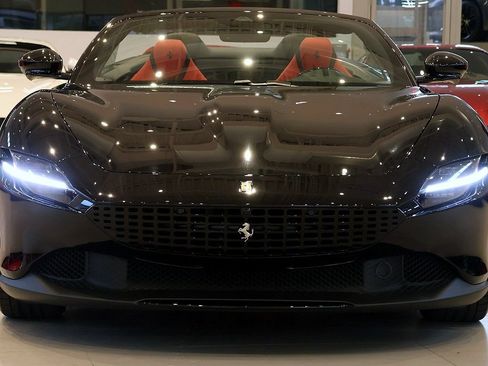 Certified 2025 Ferrari Roma Spider RWD image 60
