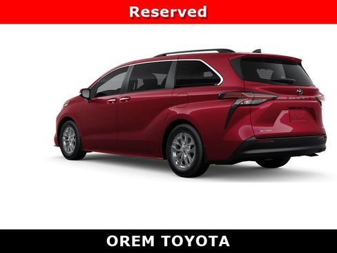 New 2026 Toyota Sienna XLE AWD/4WD image 6