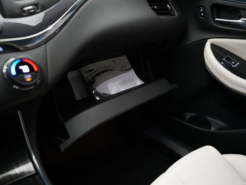 Used 2017 Chevrolet Impala Premier w/ Enhanced Convenience Package image 29