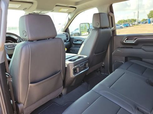 Used 2025 GMC Sierra 2500 SLT w/ Texas SLT Premium Package AWD/4WD image 11