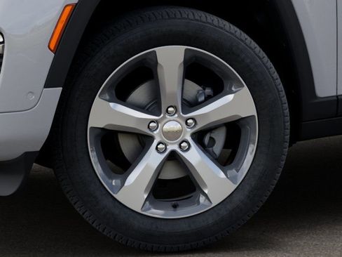 New 2025 Jeep Grand Cherokee Limited w/ Luxury Tech Group II image 9