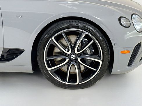 Used 2022 Bentley Continental GT AWD/4WD image 34