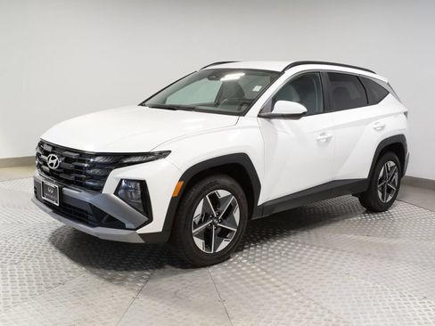 Used 2025 Hyundai Tucson SEL AWD/4WD image 3