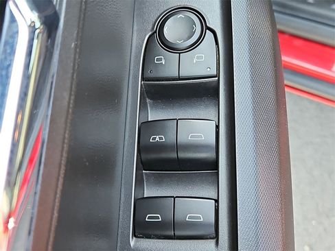 Used 2023 Chevrolet Colorado LT w/ LT Convenience Package II image 29