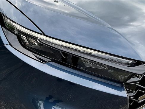 Used 2026 Honda CR-V Sport Touring image 31
