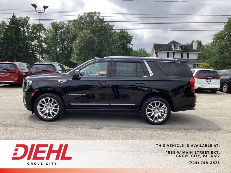 Certified 2022 GMC Yukon Denali w/ Denali Premium Package AWD/4WD image 4