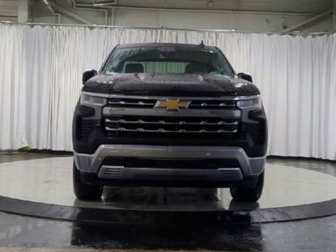 Used 2023 Chevrolet Silverado 1500 LTZ image 3