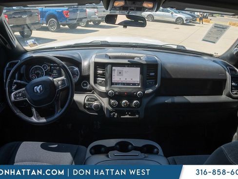 Used 2024 RAM 3500 Tradesman w/ Chrome Appearance Group AWD/4WD image 4