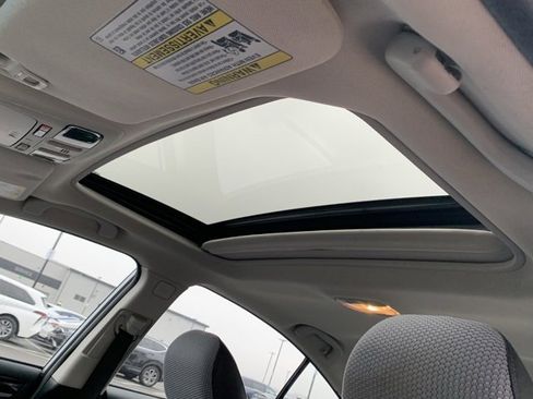 Used 2017 Subaru Legacy 2.5i Sport image 5