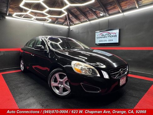 Used 2013 Volvo S60 T5 image 1