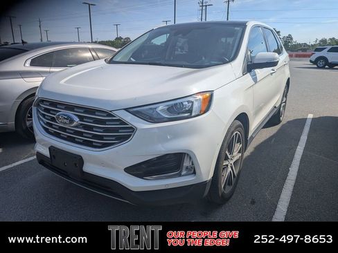 Used 2021 Ford Edge Titanium image 1