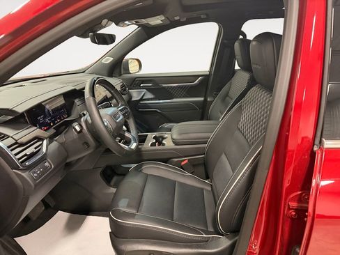 New 2025 GMC Acadia Denali w/ Super Cruise Package image 13