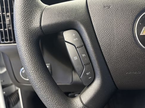 Used 2024 Chevrolet Express 2500 w/ Driver Convenience Package image 15