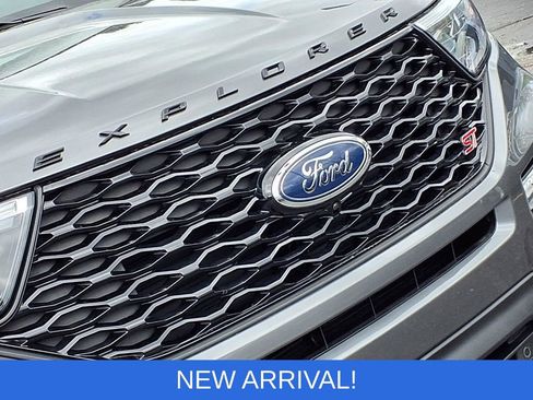 Used 2024 Ford Explorer ST w/ Equipment Group 401A AWD/4WD image 31