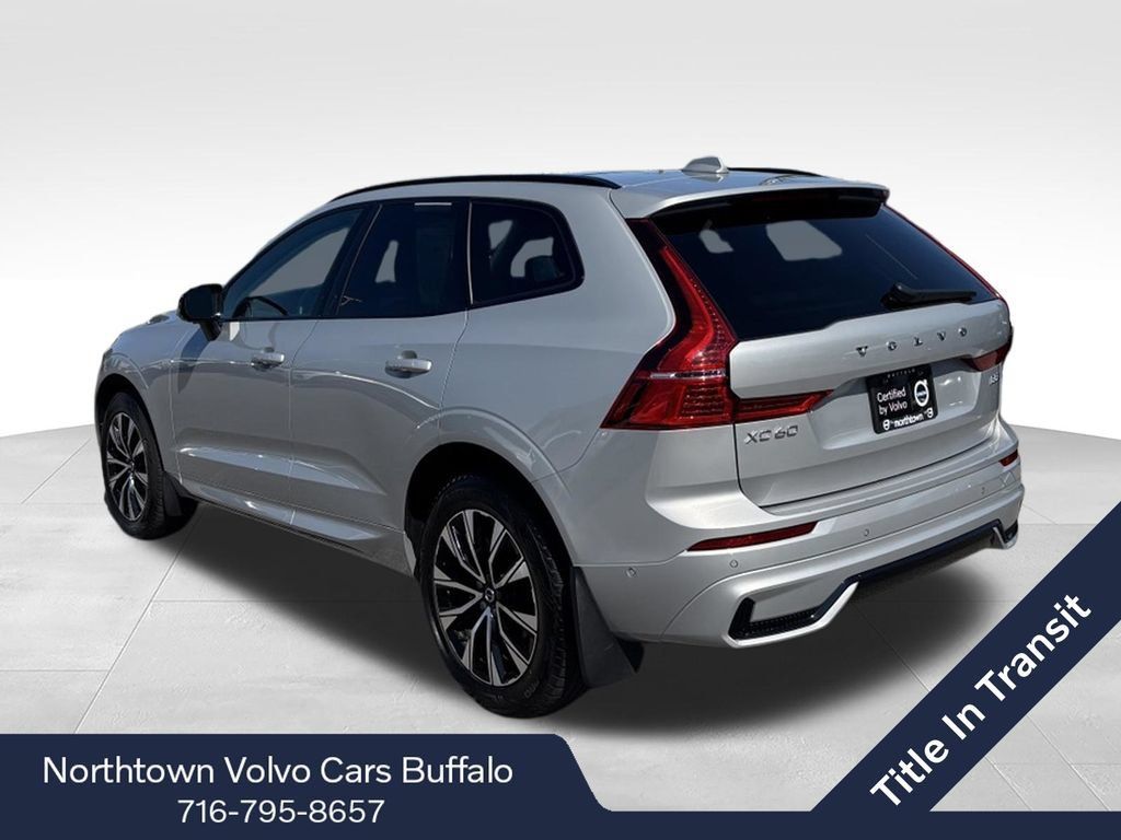 Certified 2024 Volvo XC60 B5 Plus w/ Climate Package AWD/4WD image 3
