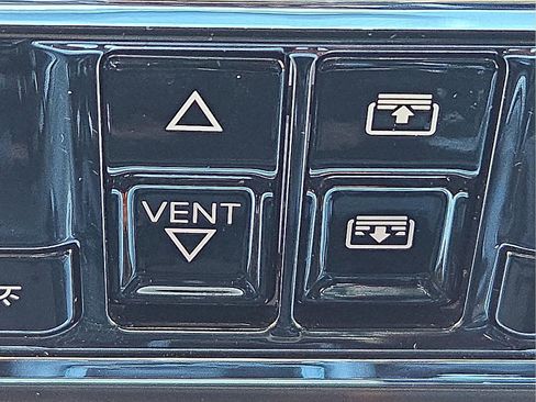 Used 2023 Lincoln Corsair Reserve w/ Equipment Group 201A image 20