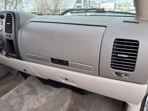 Used 2014 Chevrolet Silverado 2500 LT image 21