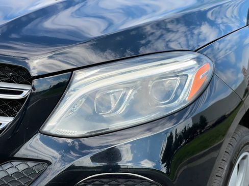 Used 2017 Mercedes-Benz GLE 350 4MATIC w/ Premium 2 Package image 10