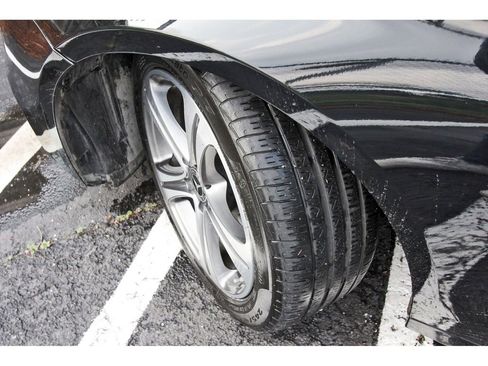 Used 2019 Mercedes-Benz E 300 image 34