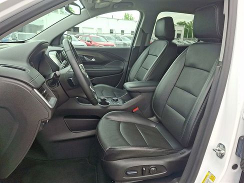 Certified 2024 GMC Terrain SLT FWD image 16