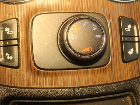 Used 2020 GMC Acadia SLE w/ GMC Pro Grade Package image 31