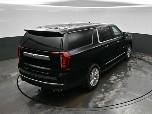 Used 2024 GMC Yukon XL Denali image 32