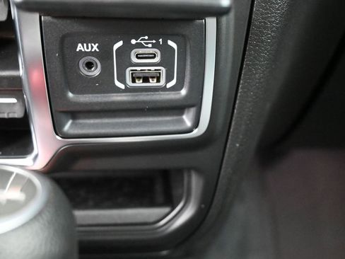 New 2026 Jeep Gladiator Sport AWD/4WD image 4