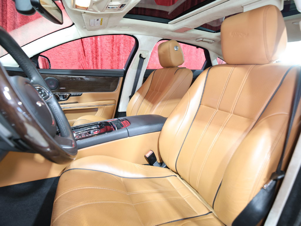 Used 2014 Jaguar XJ L Supercharged RWD image 12