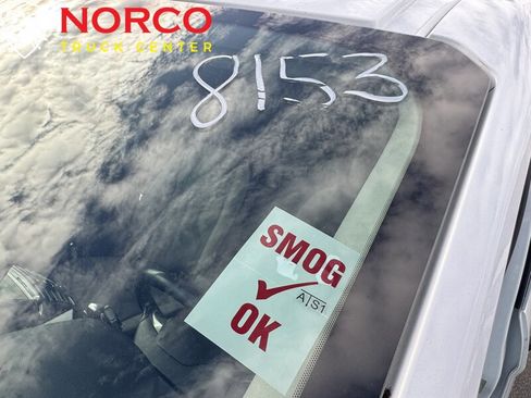 Used 2018 Ford Transit Connect XLT image 30