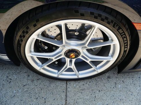New 2026 Porsche 911 GT3 RWD image 14