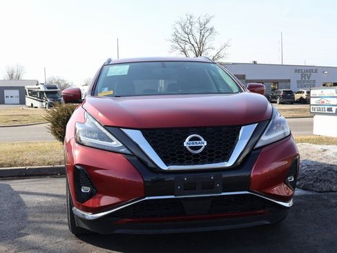 Used 2019 Nissan Murano SV w/ Premium Package image 3