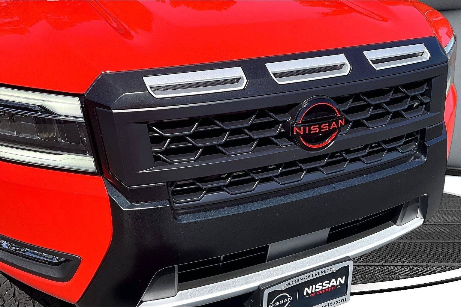 Used 2025 Nissan Frontier PRO-4X AWD/4WD image 33