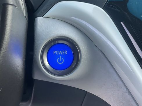 Used 2020 Chevrolet Bolt LT image 19