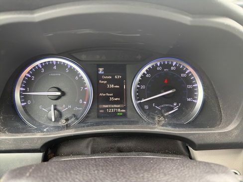 Used 2018 Toyota Highlander XLE AWD/4WD image 11