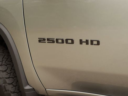 Used 2025 Chevrolet Silverado 2500 LT w/ Trail Boss Package AWD/4WD image 33