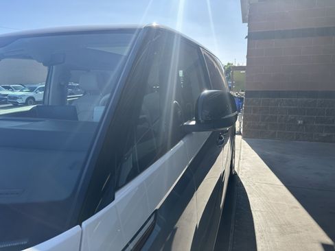 Used 2025 Volkswagen ID. Buzz 1st Edition image 12