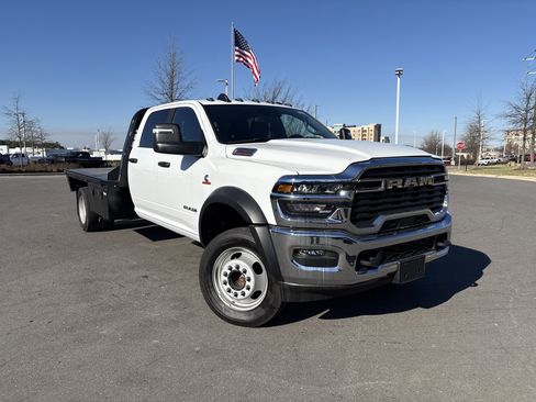 New 2025 RAM 5500 4x4 Crew Cab image 2