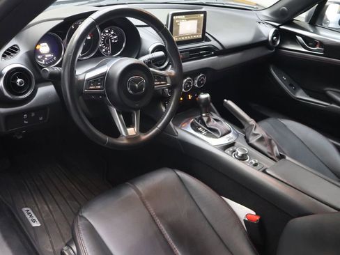 Used 2017 MAZDA MX-5 Miata RF Grand Touring image 16