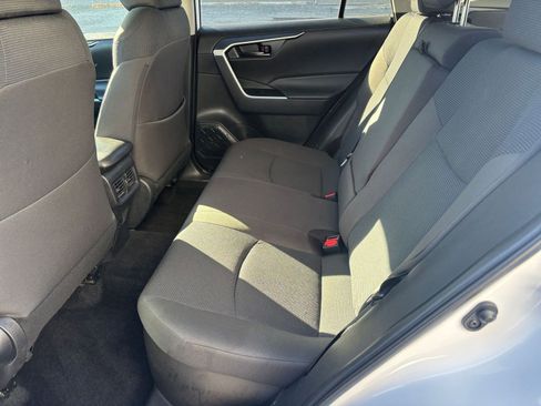 Used 2025 Toyota RAV4 LE image 22