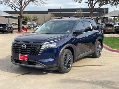 New 2026 Nissan Pathfinder SL w/ SL Premium Package