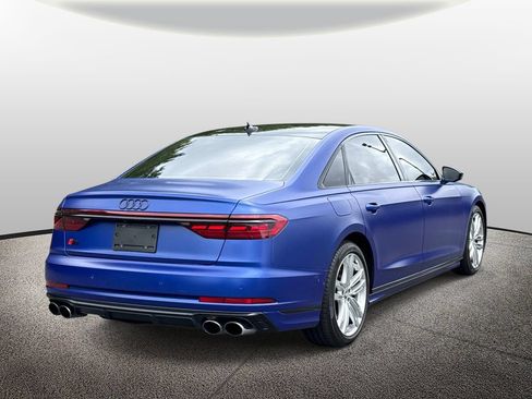 Used 2022 Audi S8 w/ S8 Comfort Plus Package AWD/4WD image 2