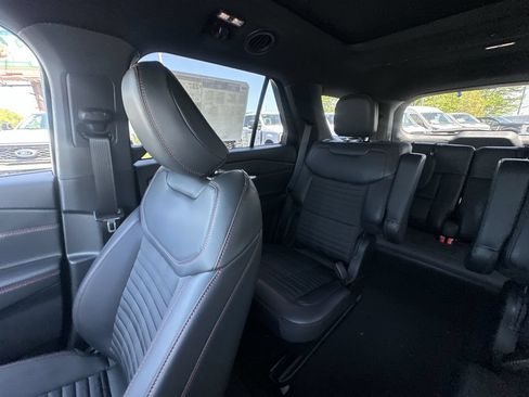 New 2026 Ford Explorer ST-Line AWD/4WD image 12