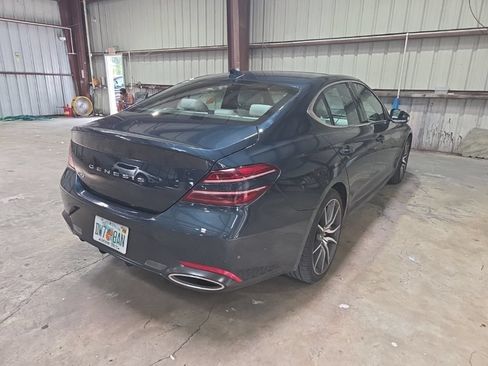 Used 2025 Genesis G70 2.5T RWD image 9